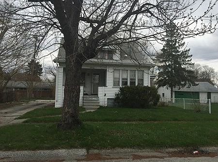 2nd image of 2412 9th St