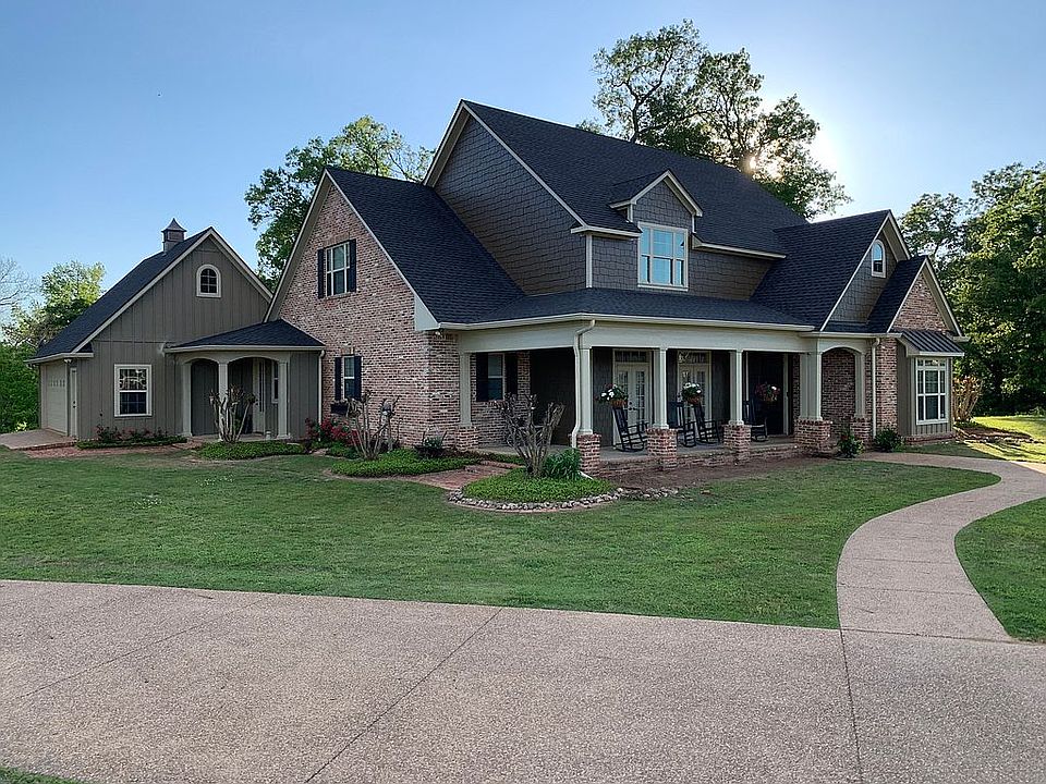 1st image of 264 Cypress Creek Dr