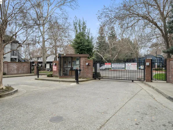 3591 Quail Lakes Dr APT 21, Stockton, CA 95207