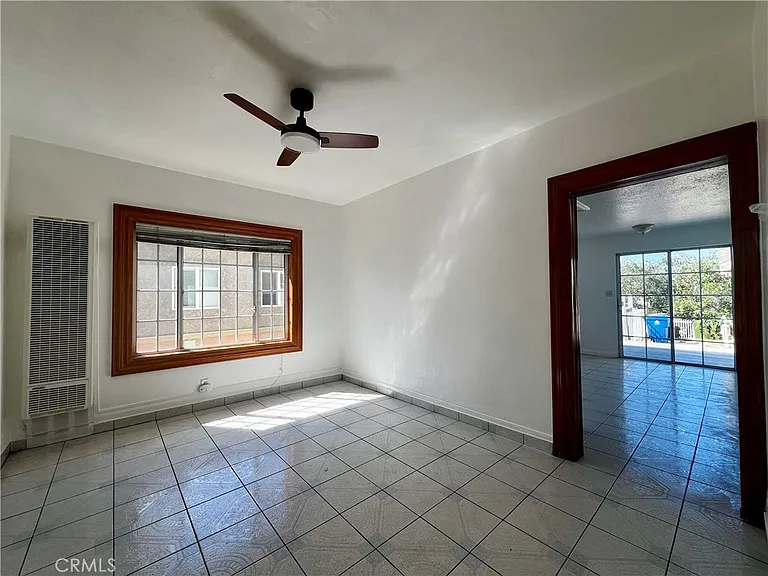 609 Camulos St — Photo 7