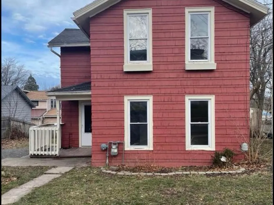 47 Spring St