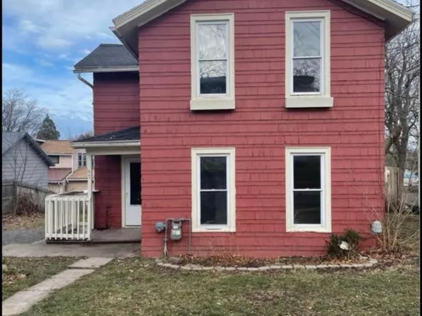 47 Spring St, Brockport, NY 14420