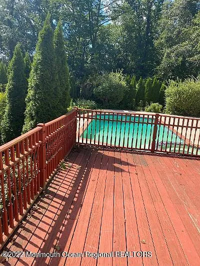 5 bed, 2.5 bath, 2706 sqft, $3,500 — Photo 2