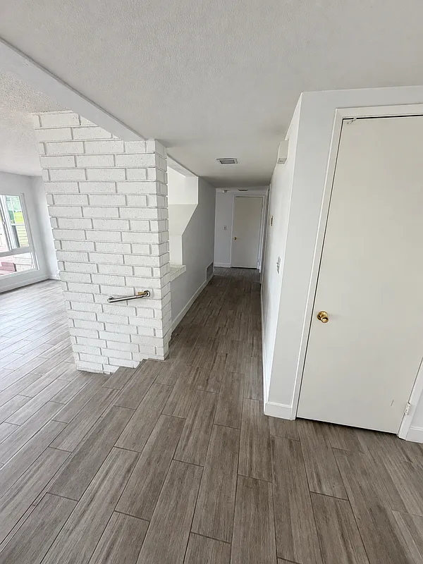 2 bed, 2.0 bath, 1610 sqft, $4,800 — Photo 3