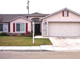 1935 N Carnegie Ave, Fresno, CA 93722
