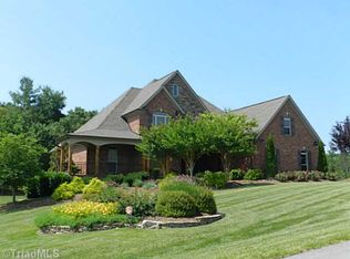 8512 Dalton Ridge Rd, Kernersville, NC 27284