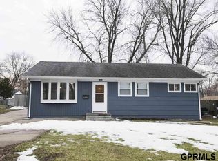 7731 Hamilton St, Omaha, NE 68114