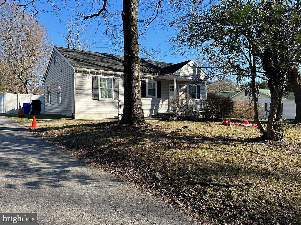 2nd image of 4425 Centennial Ln