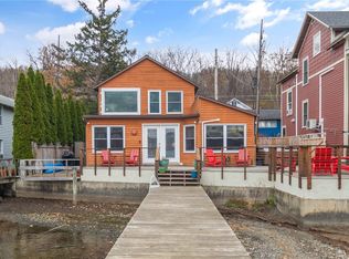 940 E Shore Dr, Ithaca, NY 14850