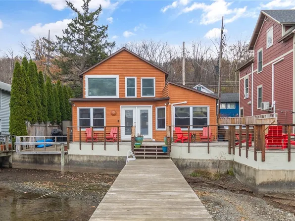 940 E Shore Dr, Ithaca, NY 14850