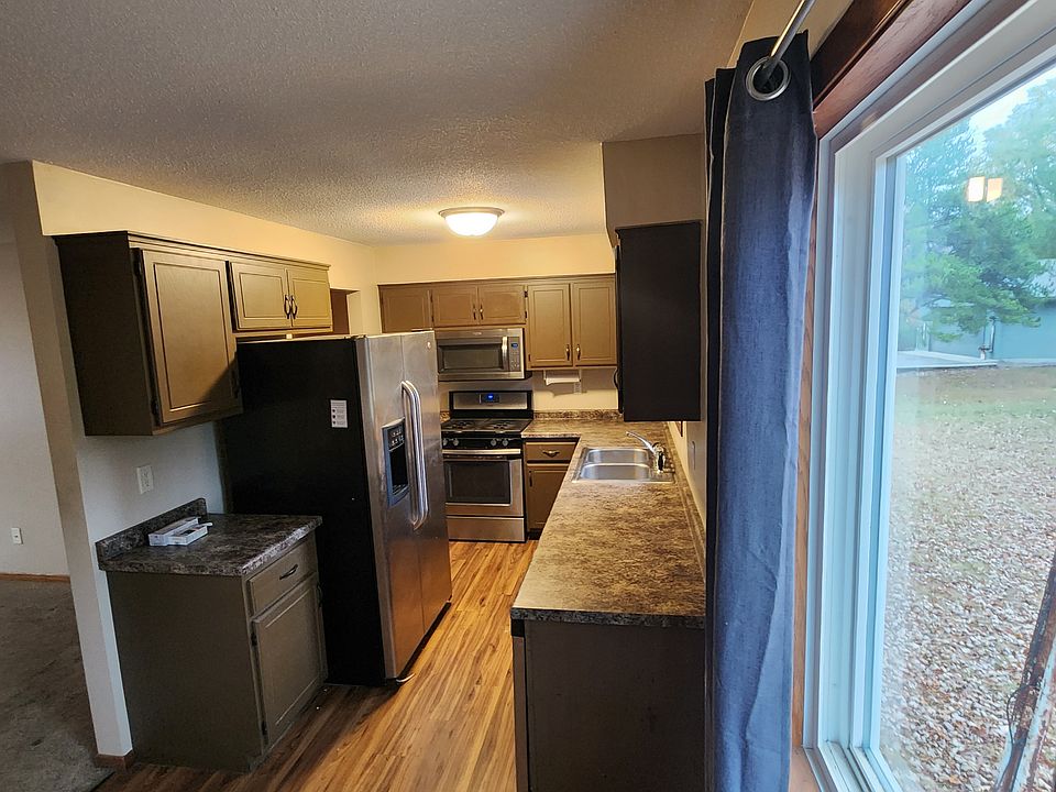 2nd image of 340 Pleasant Ave