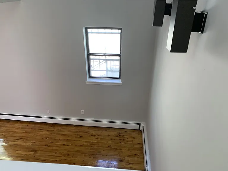 118-126 Cottage St — Photo 36