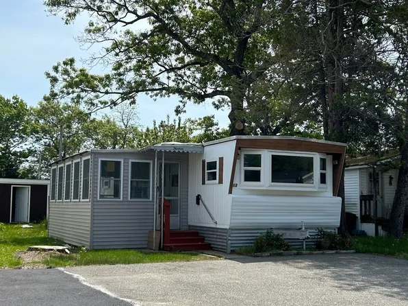 13 Berkeley St, Tewksbury, MA 01876