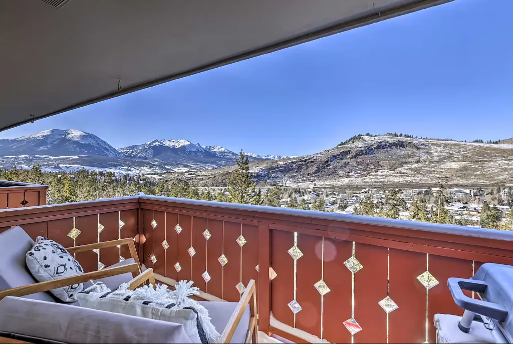 1 bed, 550 sqft, $2,200 — Photo 3