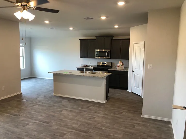 8024 Front 9 Ln — Photo 2