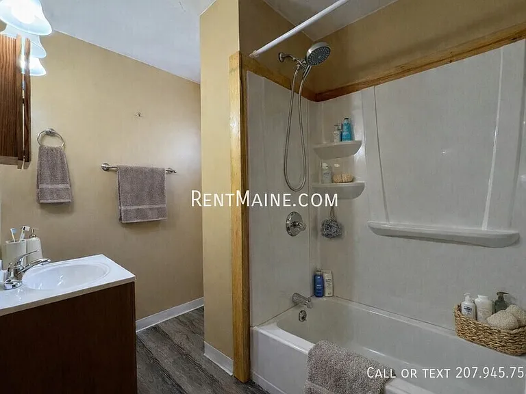 114 Bridge St #3 — Photo 13