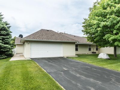 2011 10th Ave W, Shakopee, MN, 55379
