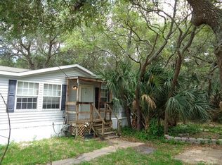 818 N Verne St, Rockport, TX 78382