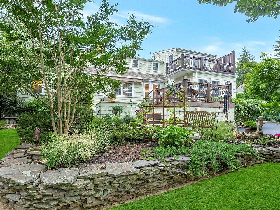 1st image of 32 Cannon Ct
