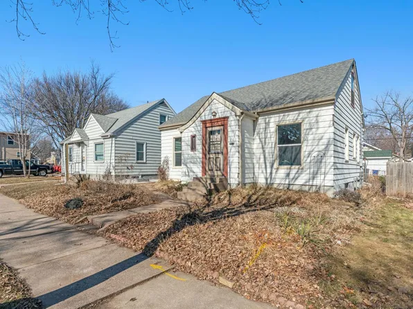 657 Cottage Ave E, Saint Paul, MN 55106