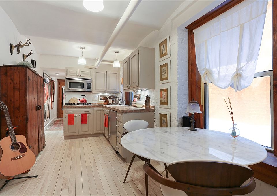 1st image of 71 Barrow St APT 20