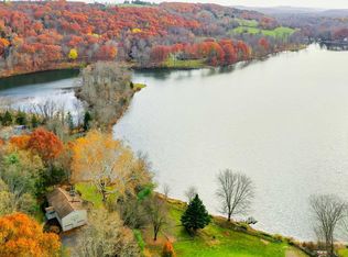 2760 Salt Point Tpke, Clinton Corners, NY 12514