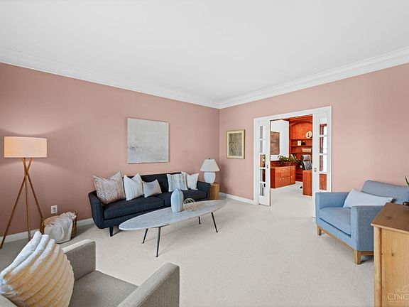 5th image of 8590 Trillium Ridge Ln