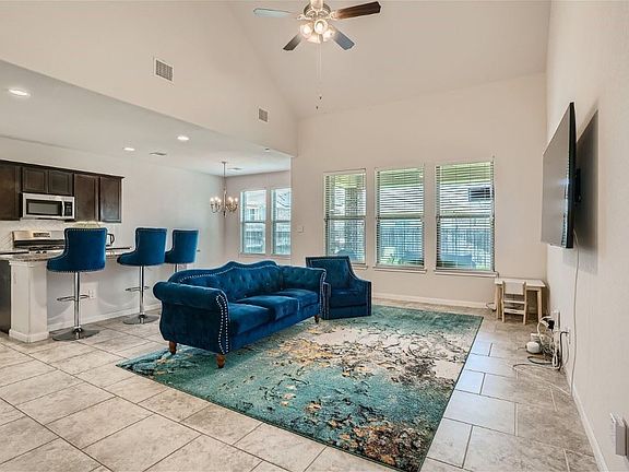 5th image of 5826 Casstello Dr