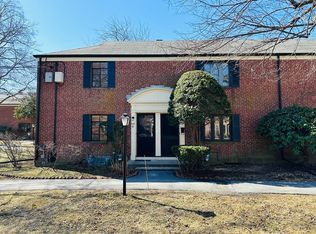 109 Pierce Rd, Watertown, MA 02472