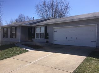 1334 Warrior Song Way, O'Fallon, MO