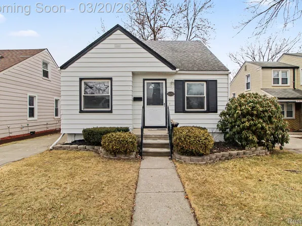 2170 Michigan Blvd, Lincoln Park, MI 48146