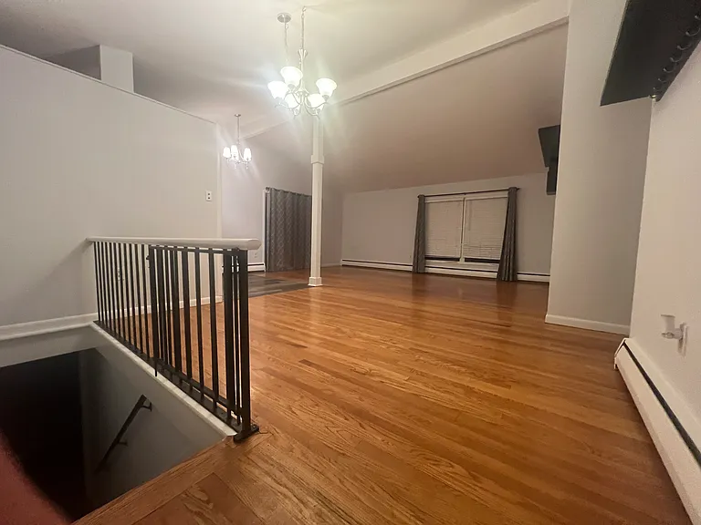 2916 Lindberg Ave — Photo 4