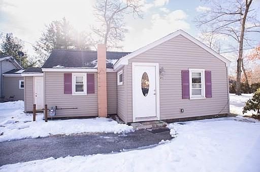 1st image of 495 Oak St