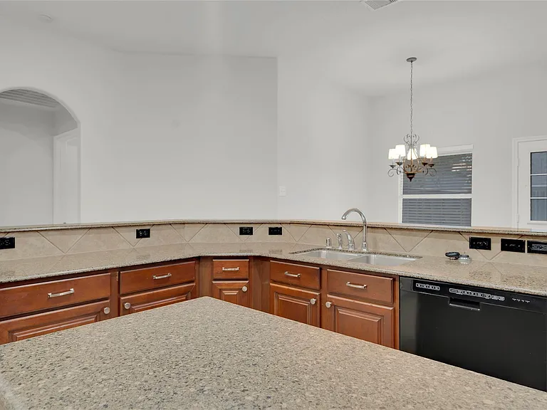 11511 Timberly Park Ln — Photo 9