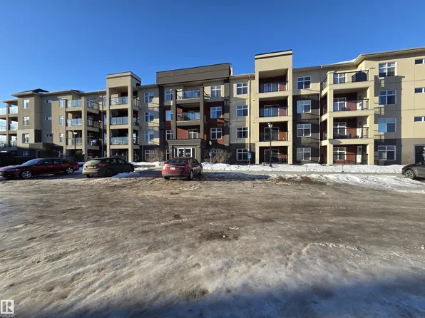 7805 71st St NW #257, Edmonton, AB T6B 3V6