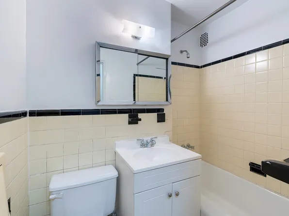 3720 Independence Avenue image 17 of 21