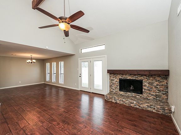 3rd image of 1107 Carrington Ct