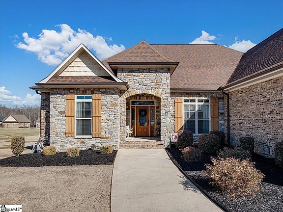 3rd image of 137 Ledge Stone Ln