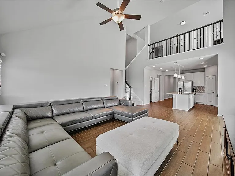 5003 Brewcastle Ln — Photo 10