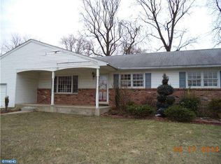1 Oaken Ln, Hamilton, NJ 08619