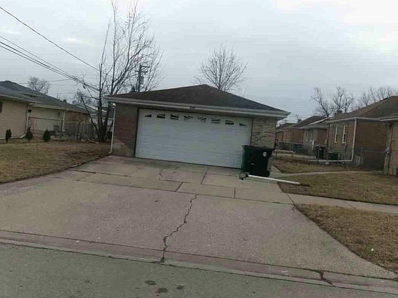 5th image of 2501 S 18th Ave