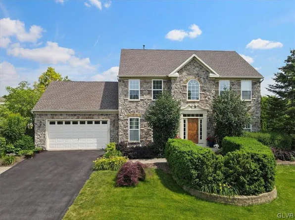 5941 Monocacy Dr, Bethlehem, PA 18017