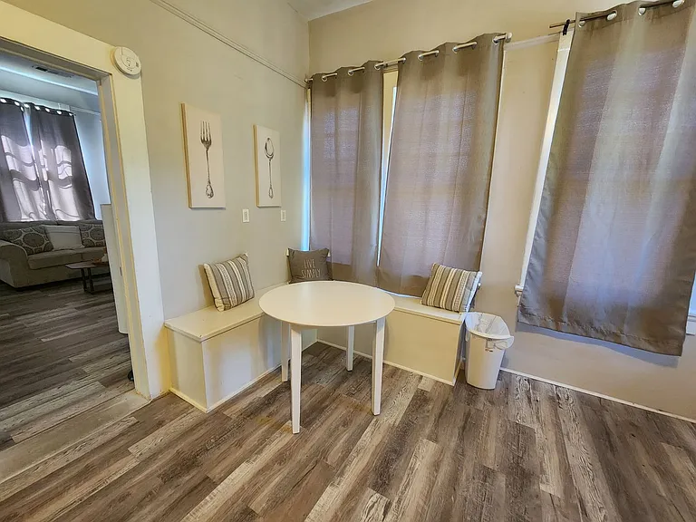 917 Oakview Ave — Photo 30