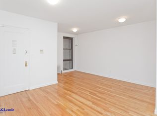 1371 1st Ave #3C, New York, NY 10021