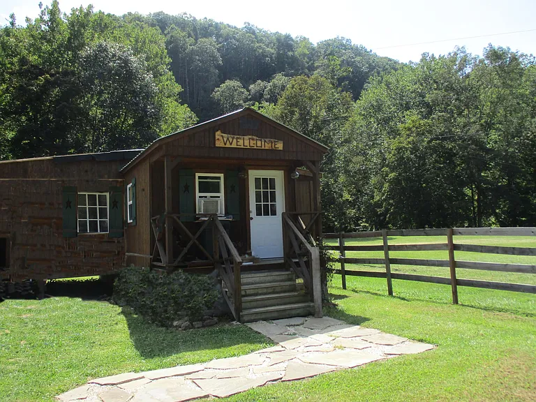 New small Log Cabin