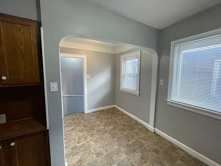 15855 Sorrento St — Photo 7