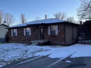 1502 Raven Ct, Radcliff, KY 40160
