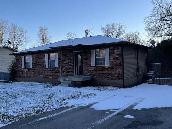 1502 Raven Ct, Radcliff, KY 40160
