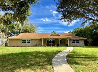 34700 Thrill Hill Rd, Eustis, FL 32736