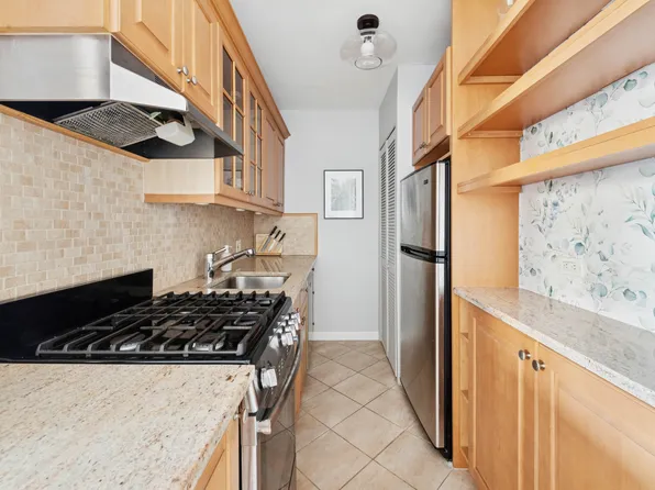 363 East 76th Street image 7 of 16